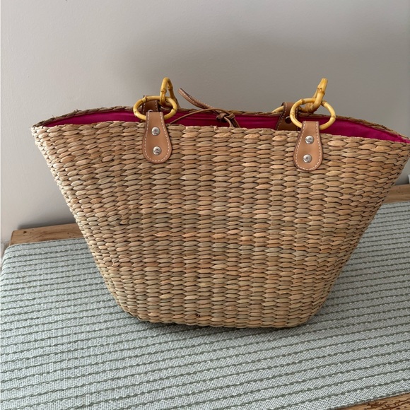 Vintage Woven Floral Embroidered Bohemian Bag with Bamboo Handles - Picture 3 of 5